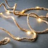 LED Outdoor-Lichterkette Naturseil 100 Lichter Mit Stecker FARMHOUSE In Natur -Einrichtungsgeschäft butlers led outdoor lichterkette naturseil 100 lichter mit stecker farmhouse in natur